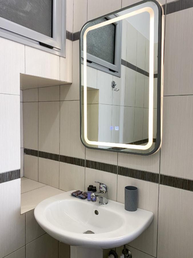 Acta'S Rooms Himare Ngoại thất bức ảnh
