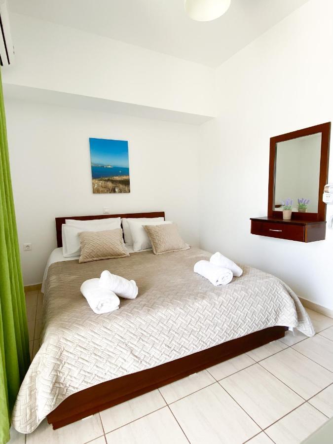 Acta'S Rooms Himare Ngoại thất bức ảnh