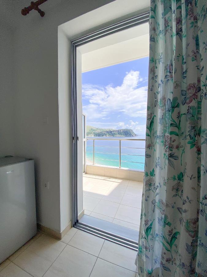 Acta'S Rooms Himare Ngoại thất bức ảnh
