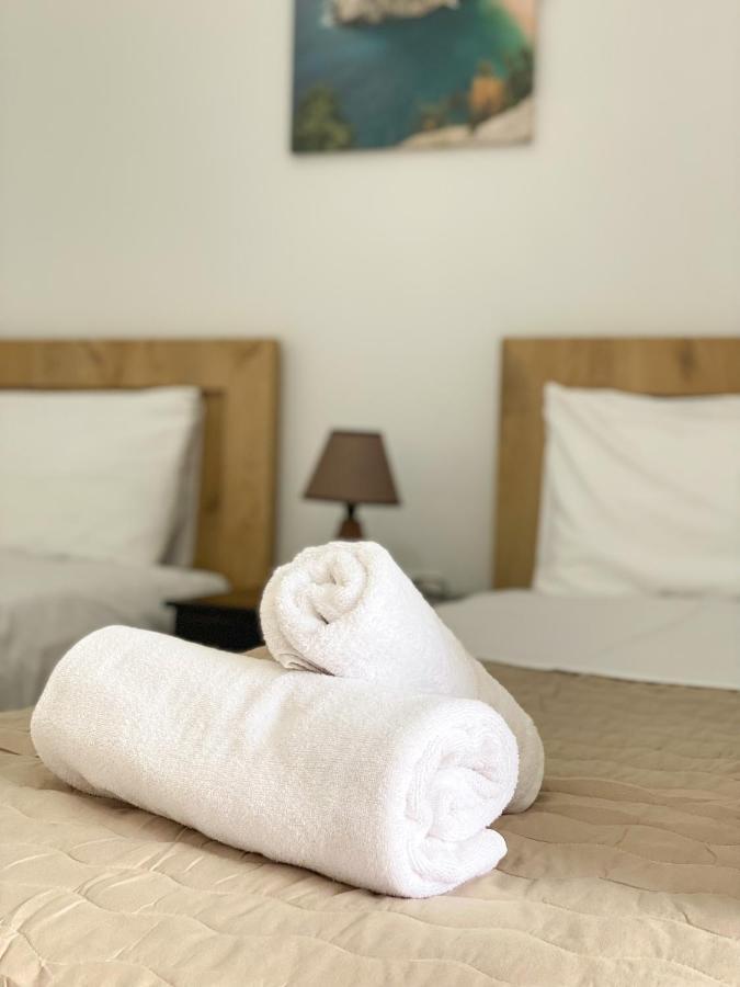 Acta'S Rooms Himare Ngoại thất bức ảnh