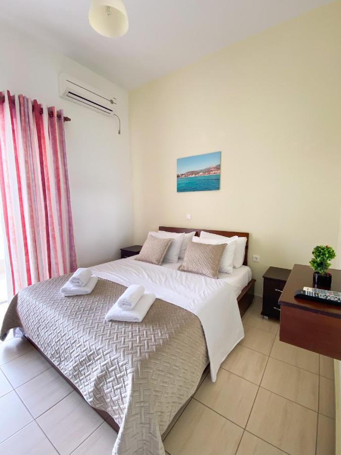 Acta'S Rooms Himare Ngoại thất bức ảnh