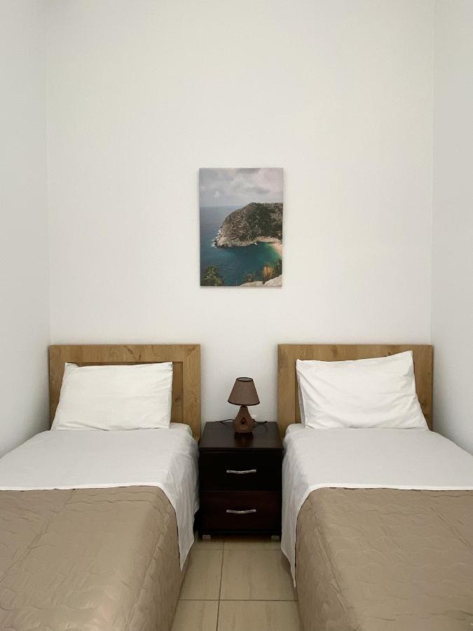 Acta'S Rooms Himare Ngoại thất bức ảnh