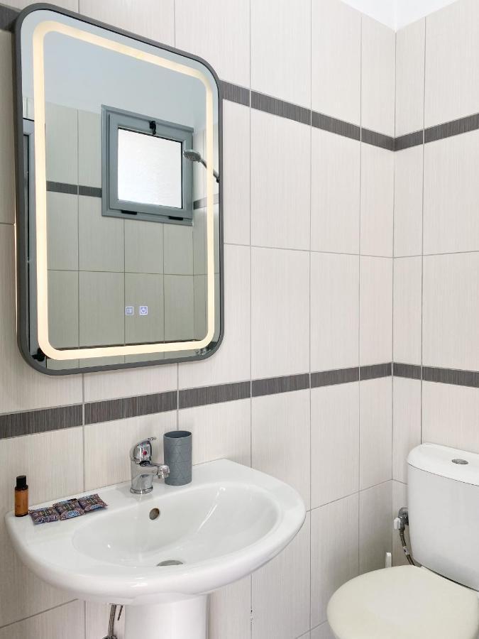 Acta'S Rooms Himare Ngoại thất bức ảnh