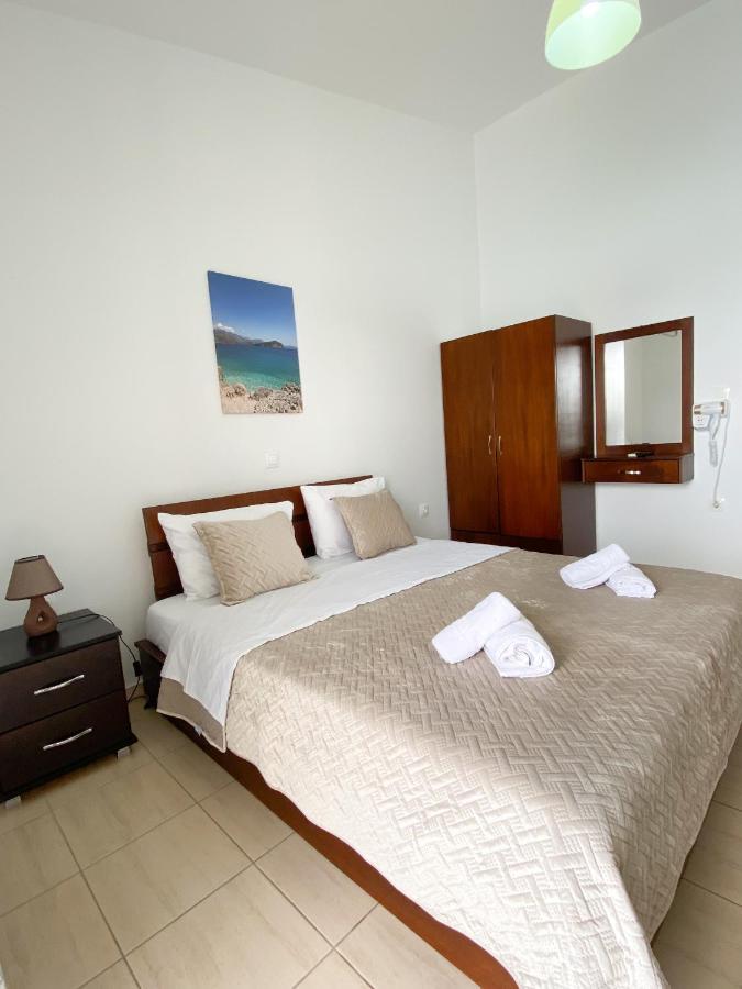 Acta'S Rooms Himare Ngoại thất bức ảnh